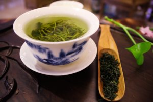 緑茶効果でストレス対策。緑茶はメンタルにいい!緑茶でウツ予防?