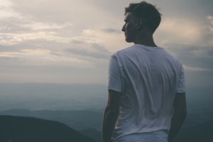 「HSP男性は恋愛で不利?」HSP男性は結局モテるのか?それともモテないのか?