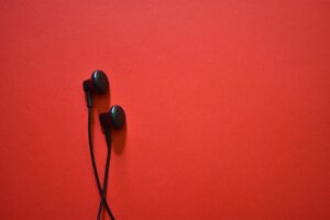 音質にこだわるならイヤホンは借りてみてから、買うかを決めよう