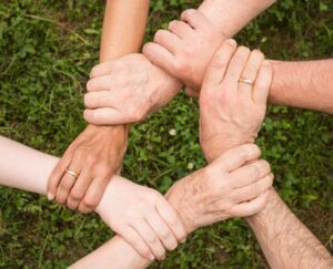 信用と信頼ってどう違う?その違いとどちらがより重要か考えてみよう