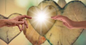 情けは人のためならずは科学的に正しい?徳の高さが人を偏見から解放する?